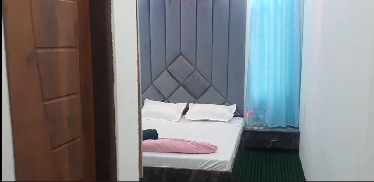 Hotel Resonance Exotic Srinagar  Ngoại thất bức ảnh