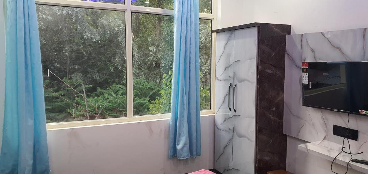 Hotel Resonance Exotic Srinagar  Ngoại thất bức ảnh