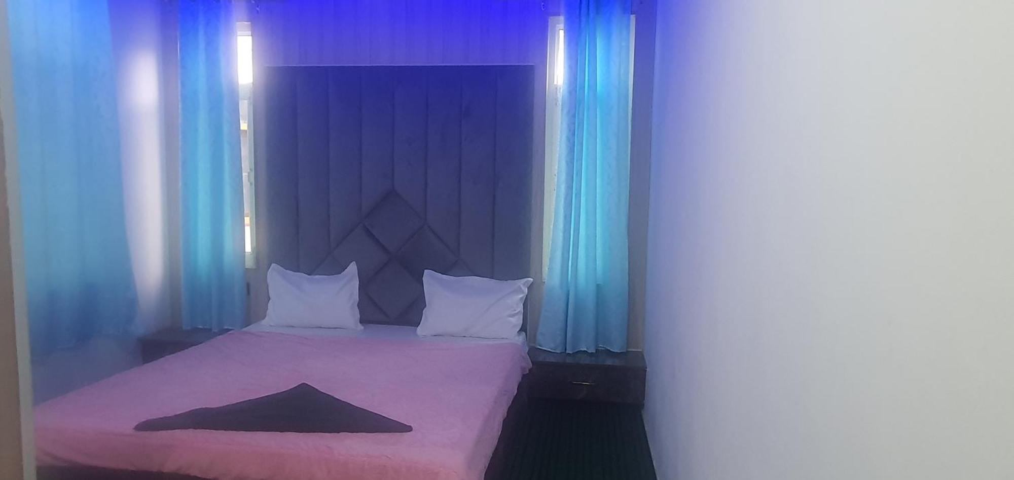 Hotel Resonance Exotic Srinagar  Ngoại thất bức ảnh