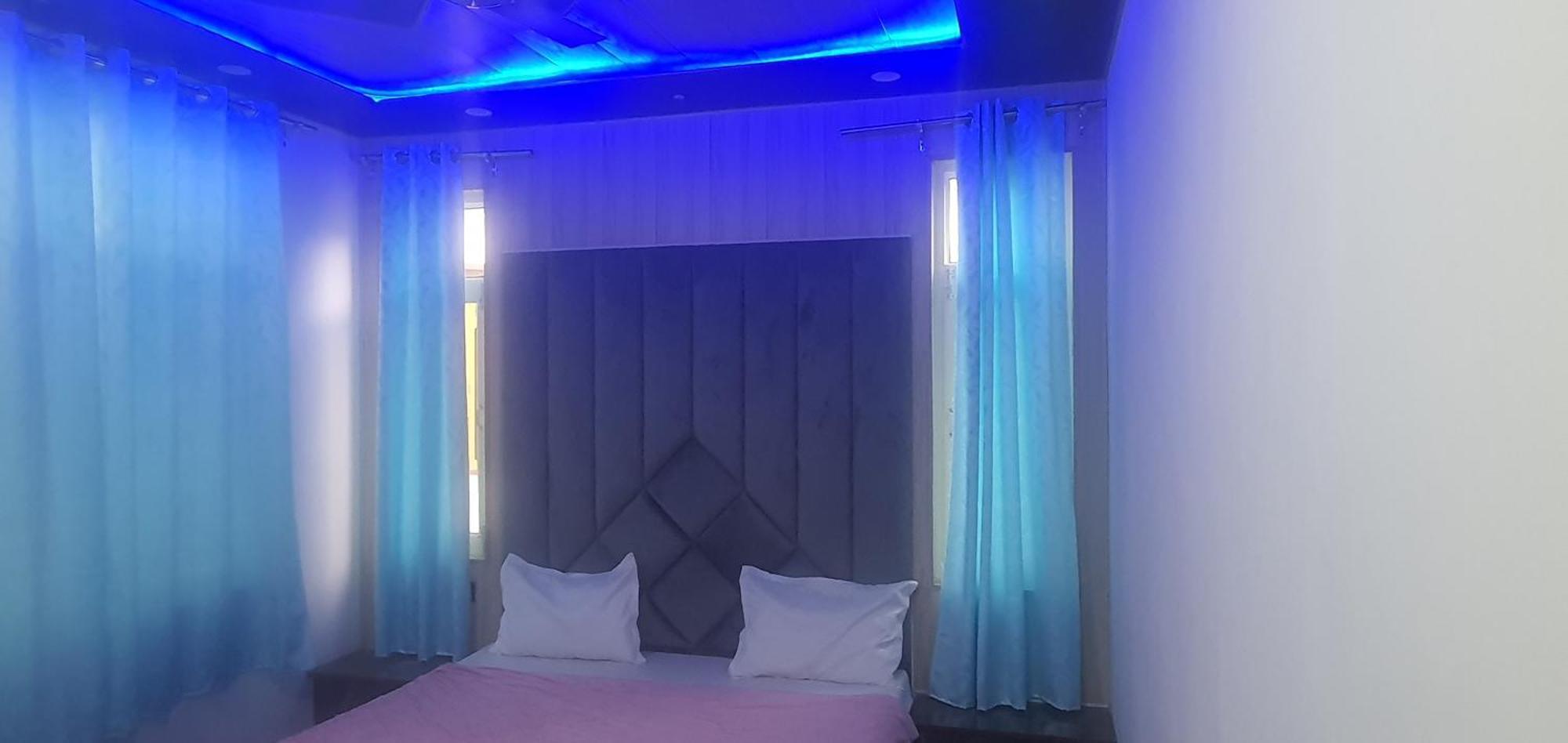 Hotel Resonance Exotic Srinagar  Ngoại thất bức ảnh