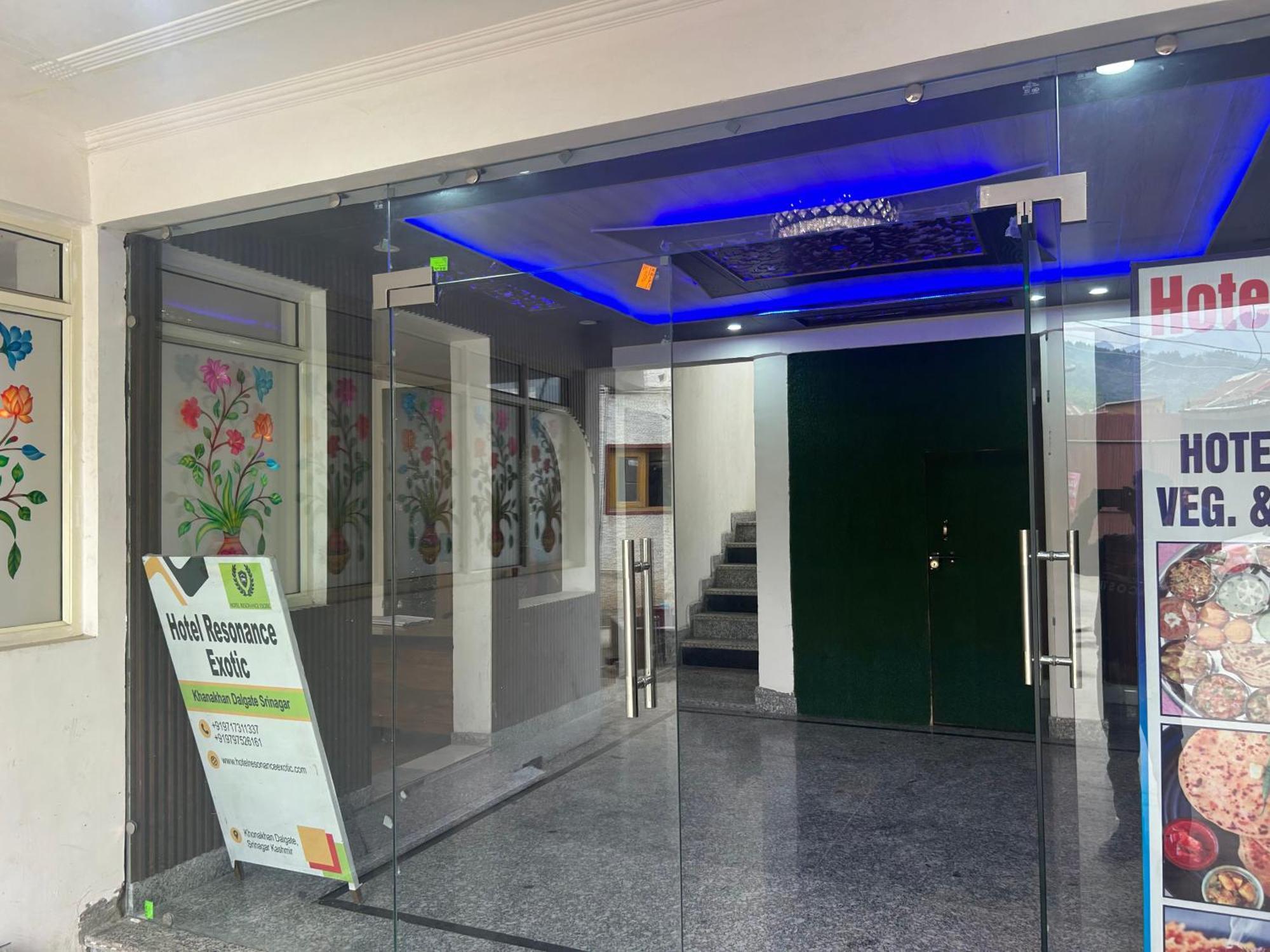 Hotel Resonance Exotic Srinagar  Ngoại thất bức ảnh